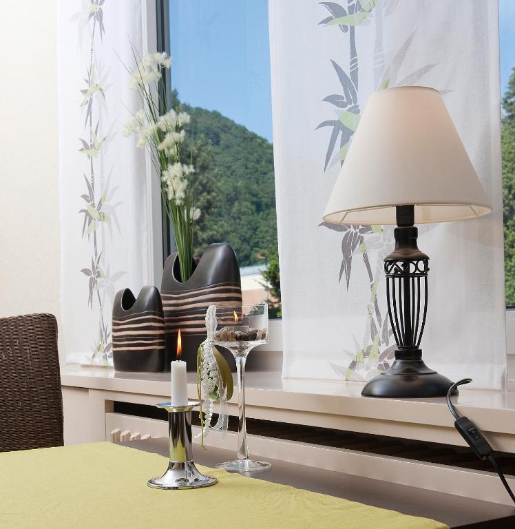 Hotel Am Kurpark Бад Лаутерберг Екстериор снимка