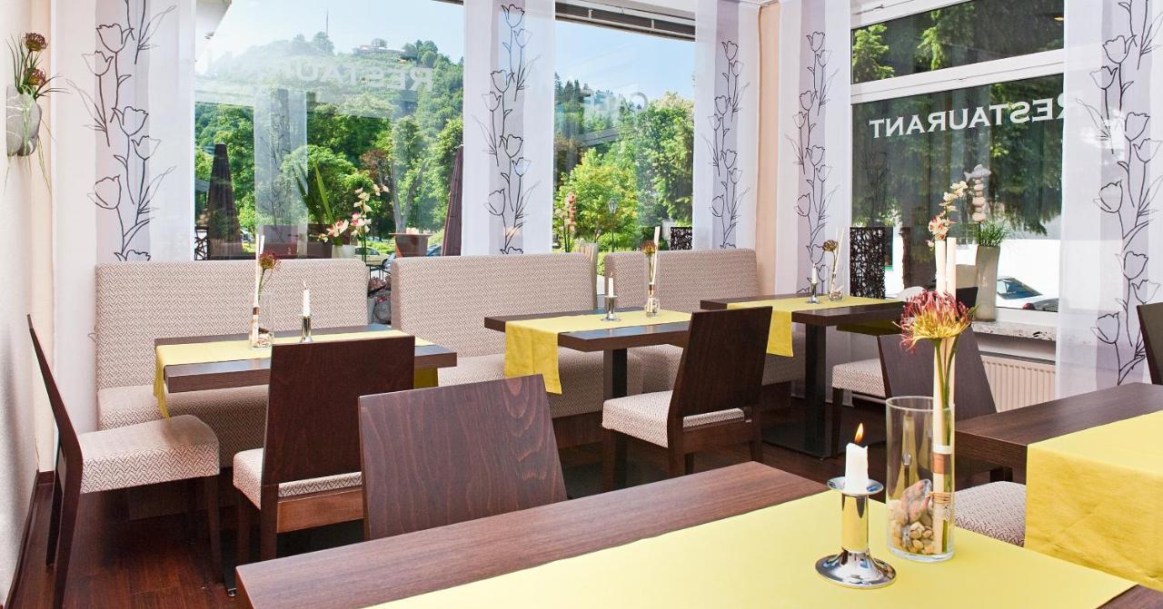Hotel Am Kurpark Бад Лаутерберг Екстериор снимка