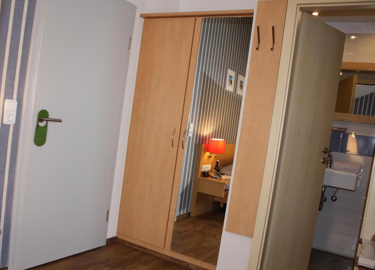 Hotel Am Kurpark Бад Лаутерберг Екстериор снимка